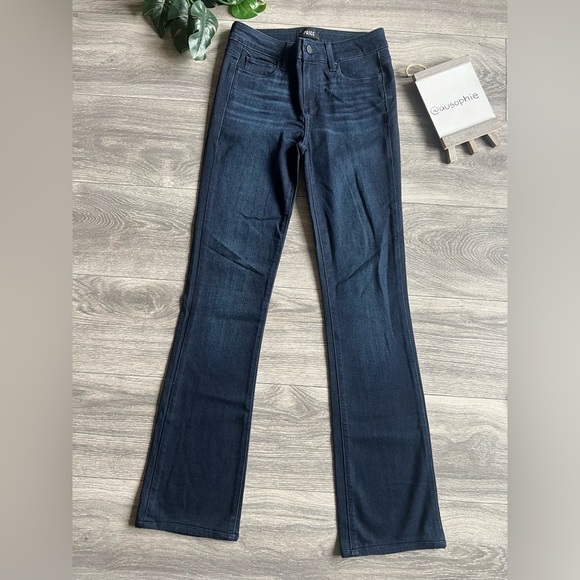 Paige manhattan mid rise luxuriously soft flawless fit slim boot jeans. Size 26 - Picture 4 of 13